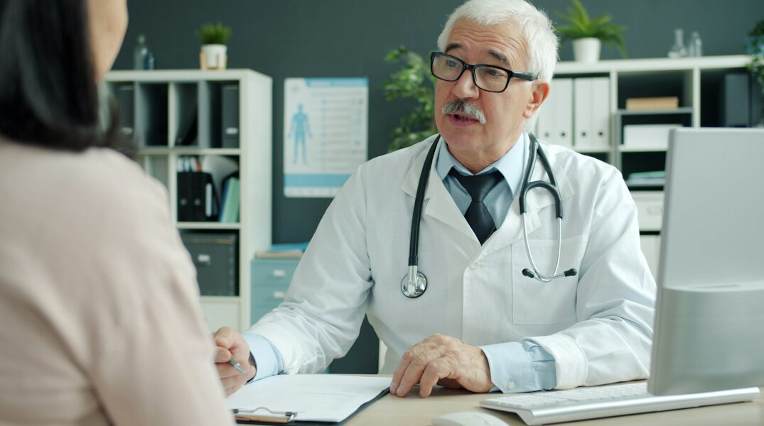 doctor consulting patient